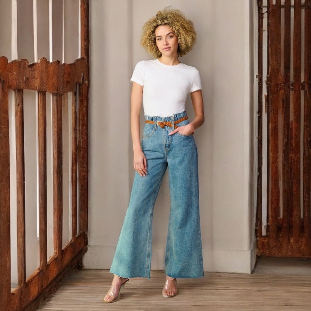 LIGHT BLUE PLEATED HIGH WAIST BELTED WIDE LEG DENIM JEANS